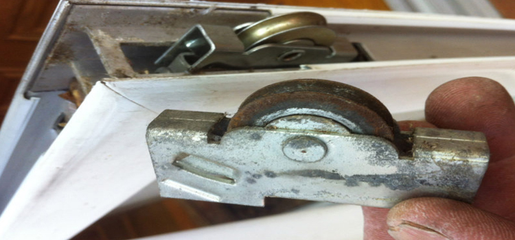 screen door roller repair in Encinitas